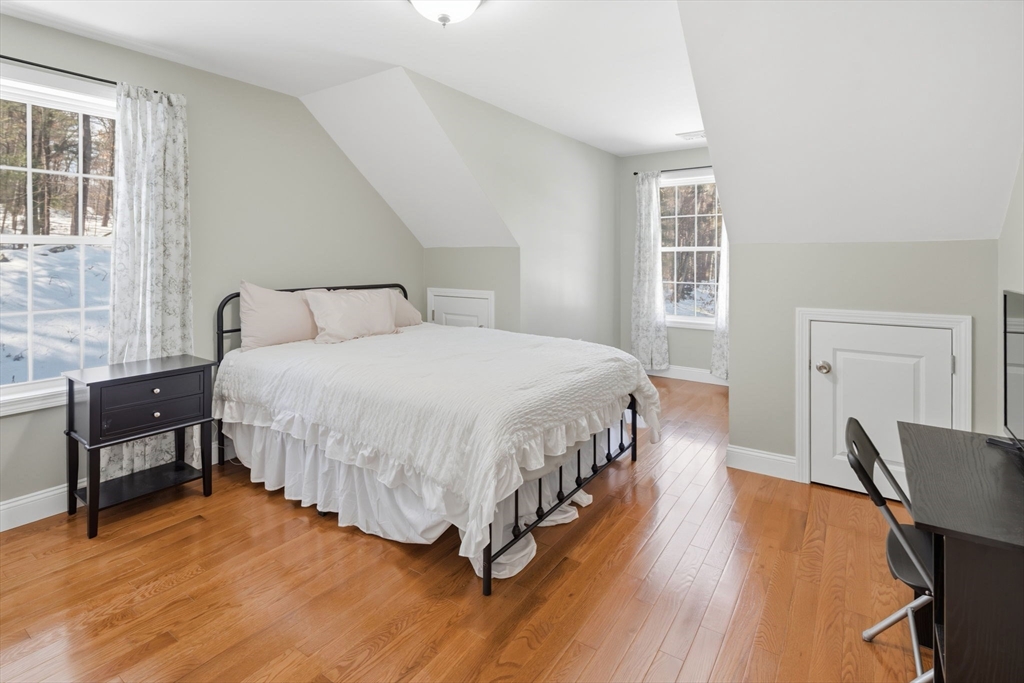 5 Peter Street, Unit D Uxbridge, MA 01569 - Photo 27 of 40