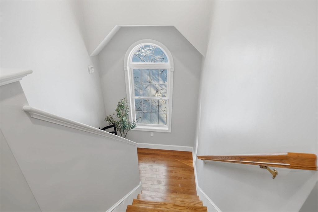 5 Peter Street, Unit D Uxbridge, MA 01569 - Photo 34 of 40