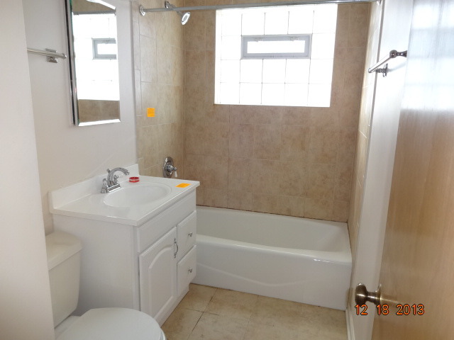 323 Romona Road Wilmette, IL 60091 - Photo 6 of 9
