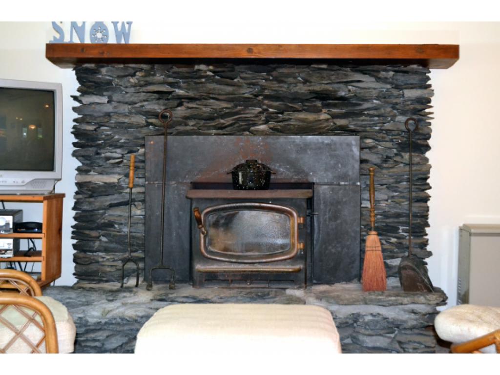 52 Battleground Road, Unit 52 Waitsfield, VT 05673 - Photo 3 of 29