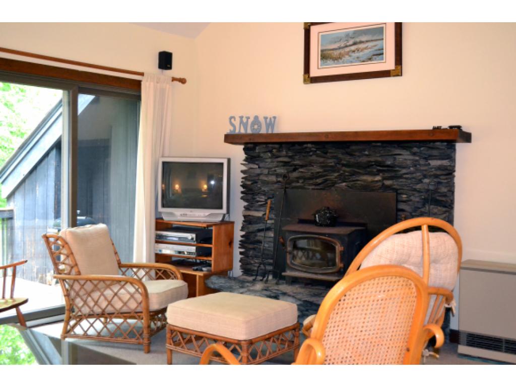 52 Battleground Road, Unit 52 Waitsfield, VT 05673 - Photo 4 of 29