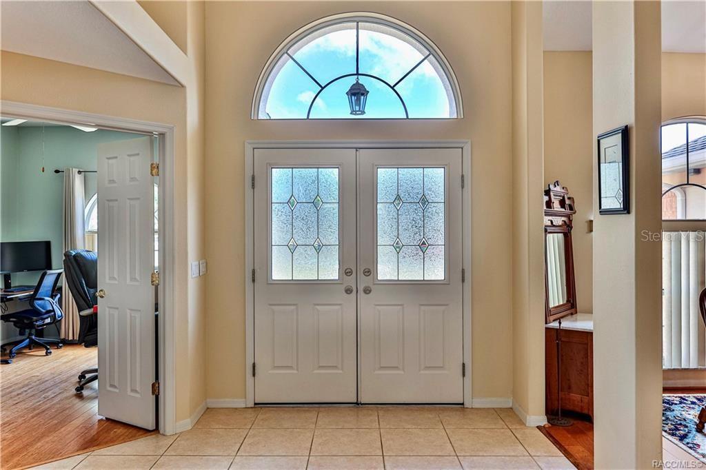 5420 North Rosedale Circle Beverly Hills, FL 34465 - Photo 3 of 49 a view of an entryway with a door