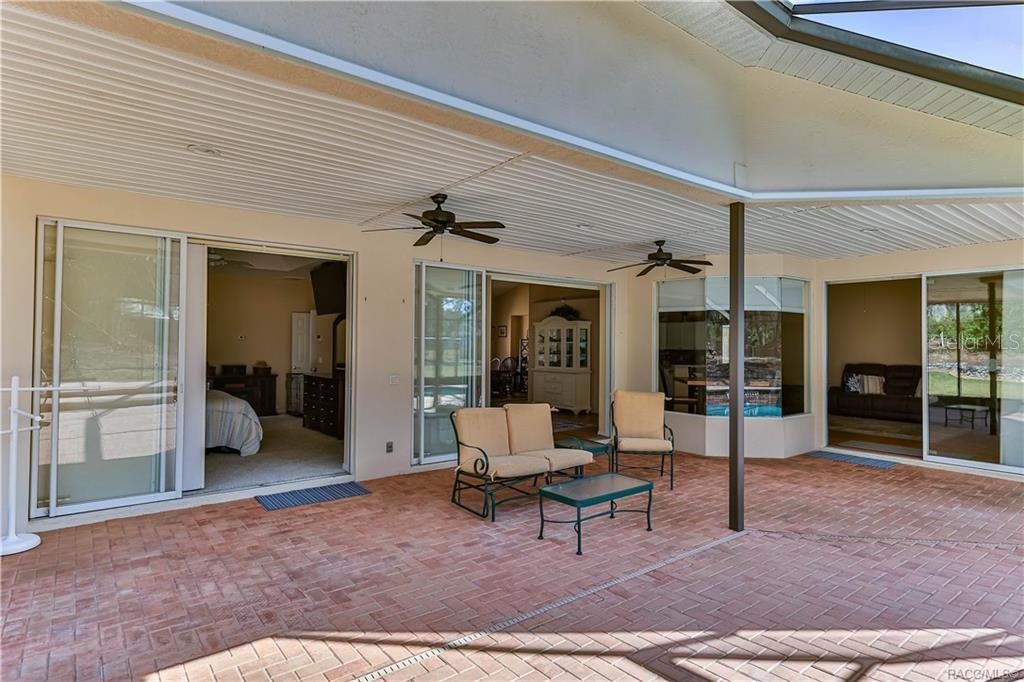 5420 North Rosedale Circle Beverly Hills, FL 34465 - Photo 38 of 49 a living room with furniture