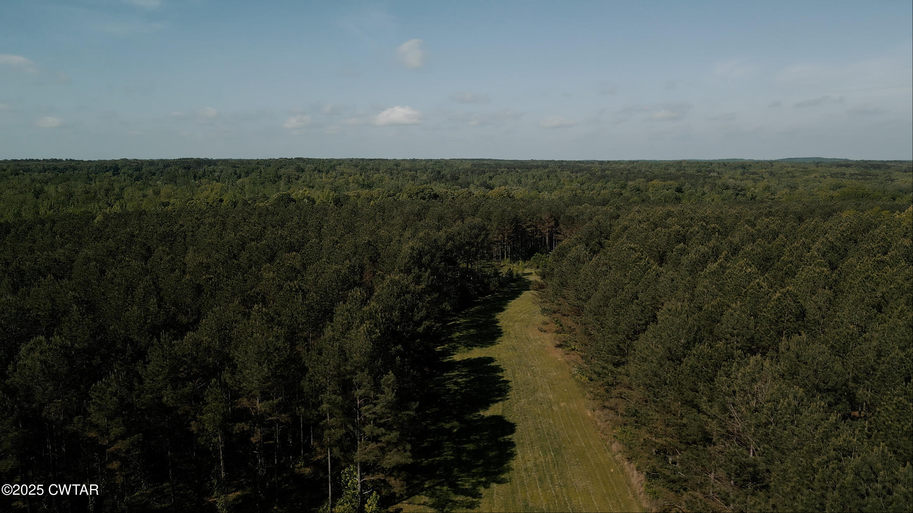 0 Riverside Drive Jackson, TN 38301 - Photo 5 of 14 a view of a lake with an outdoor space