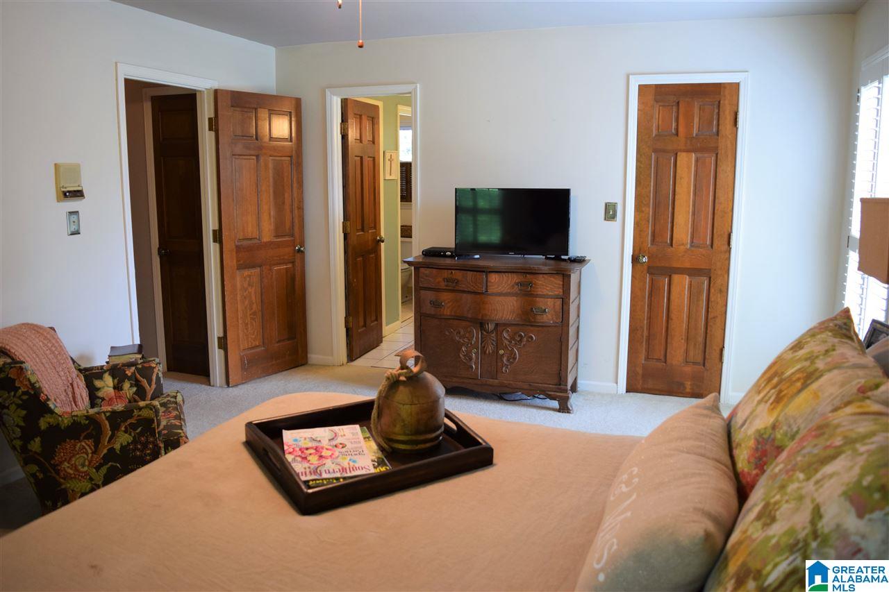 279 Shades Crest Road Birmingham, AL 35226 - Photo 13 of 41