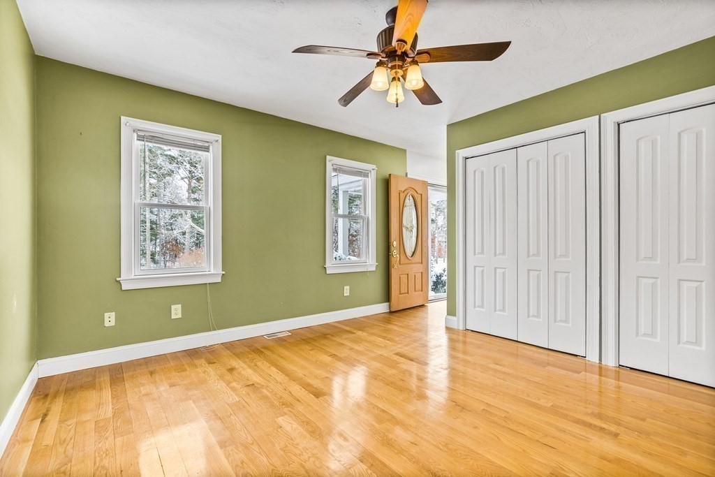 96 Maple Springs Road Wareham, MA 02571 - Photo 8 of 28 Gallery Image 8