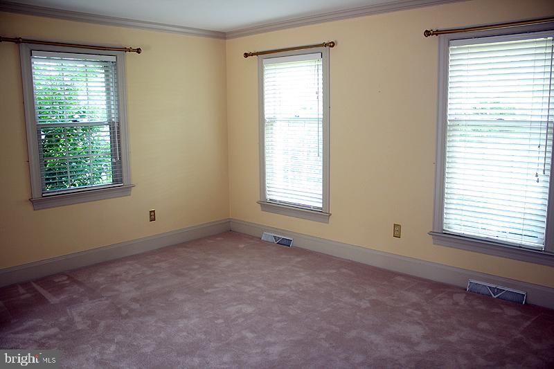 522 Ashton Place Lititz, PA 17543 - Photo 7 of 13 Gallery Image 7
