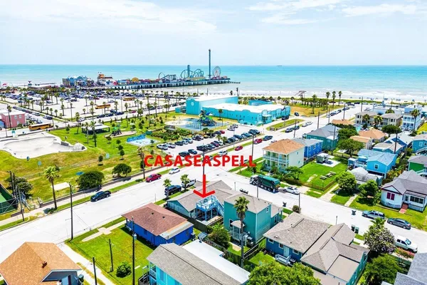 $2,250 | 2127 28th Street, Galveston, TX 77550