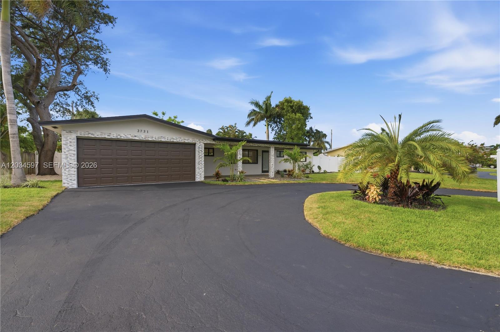 2731 Northeast 52nd Street Lighthouse Point, FL 33064 - Photo 35 of 43