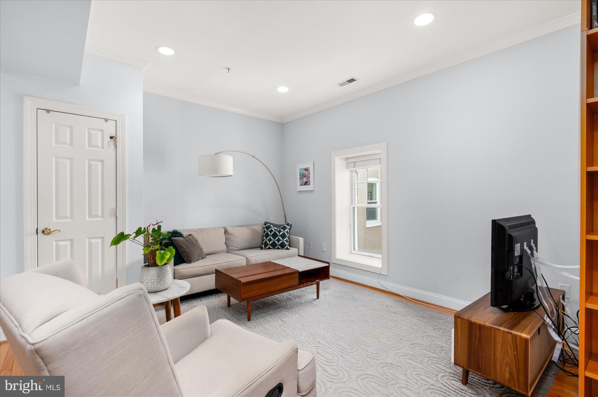 425 M Street Northwest, Unit F Washington, DC 20001 - Photo 7 of 24