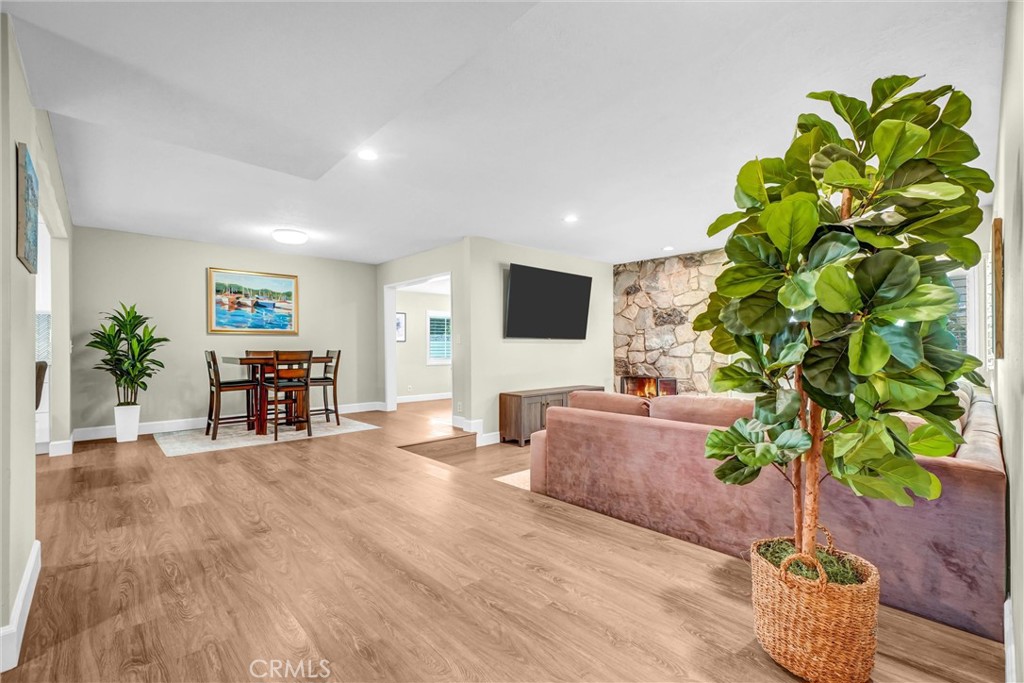 10661 Ritter Street Cypress, CA 90630 - Photo 5 of 32