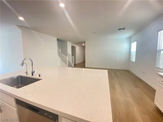 $2,995 | 3995 Redwood Glen, Las Vegas, NV 89141