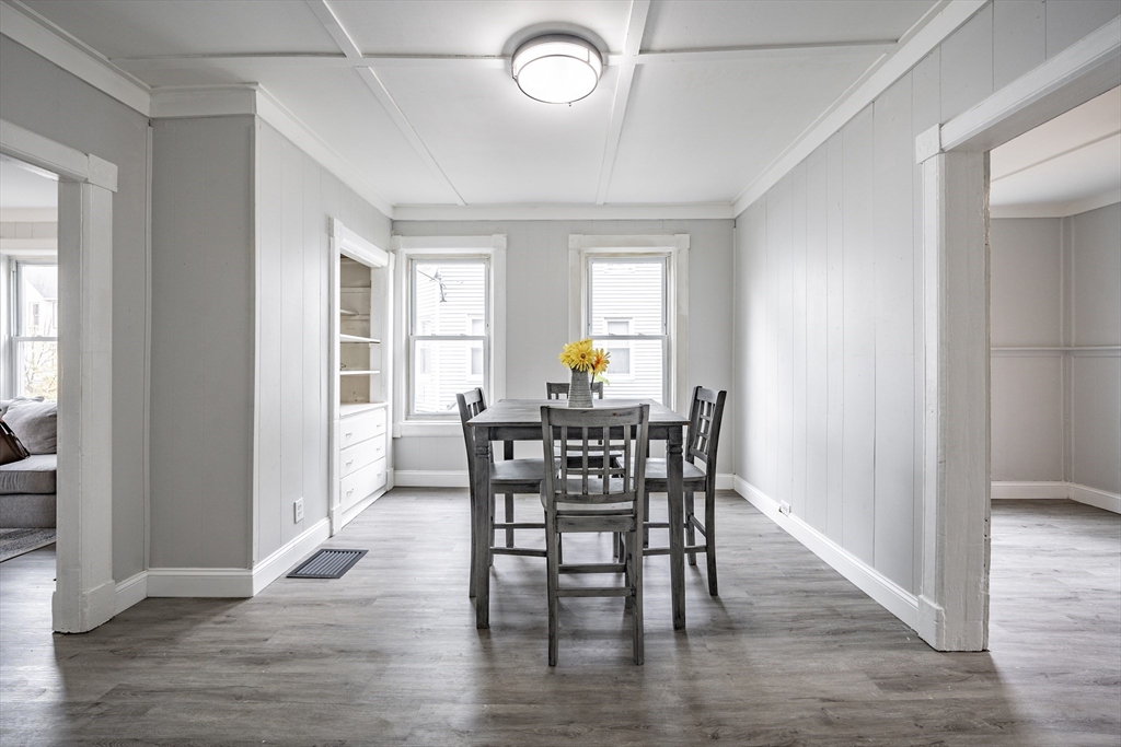 117 Bowles Street Springfield, MA 01109 - Photo 6 of 26 Gallery Image 6