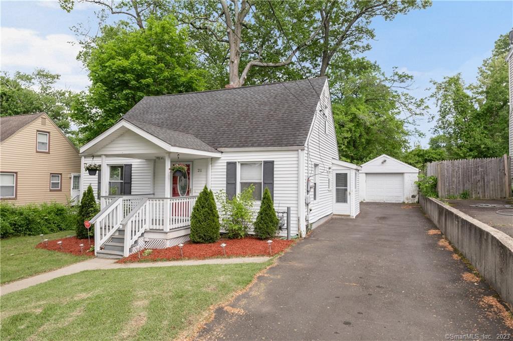 21 Westerleigh Road New Haven, CT 06515 - Photo 1 of 1