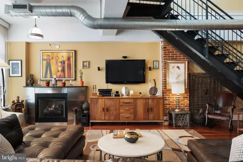 $1,399,900 | 1600 Clarendon Boulevard, Unit W407, Arlington, VA 22209