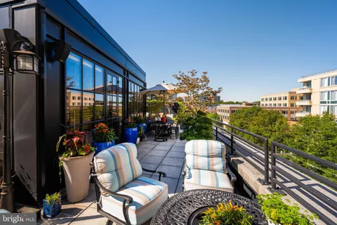 $1,399,900 | 1600 Clarendon Boulevard, Unit W407, Arlington, VA 22209