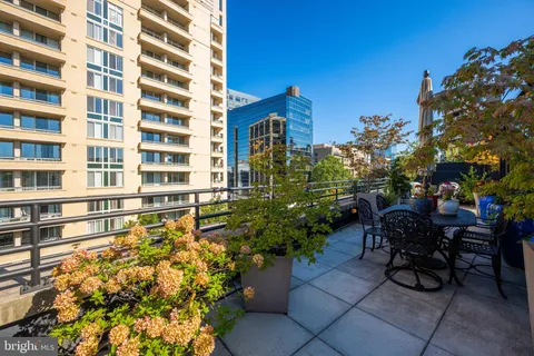 $1,399,900 | 1600 Clarendon Boulevard, Unit W407, Arlington, VA 22209