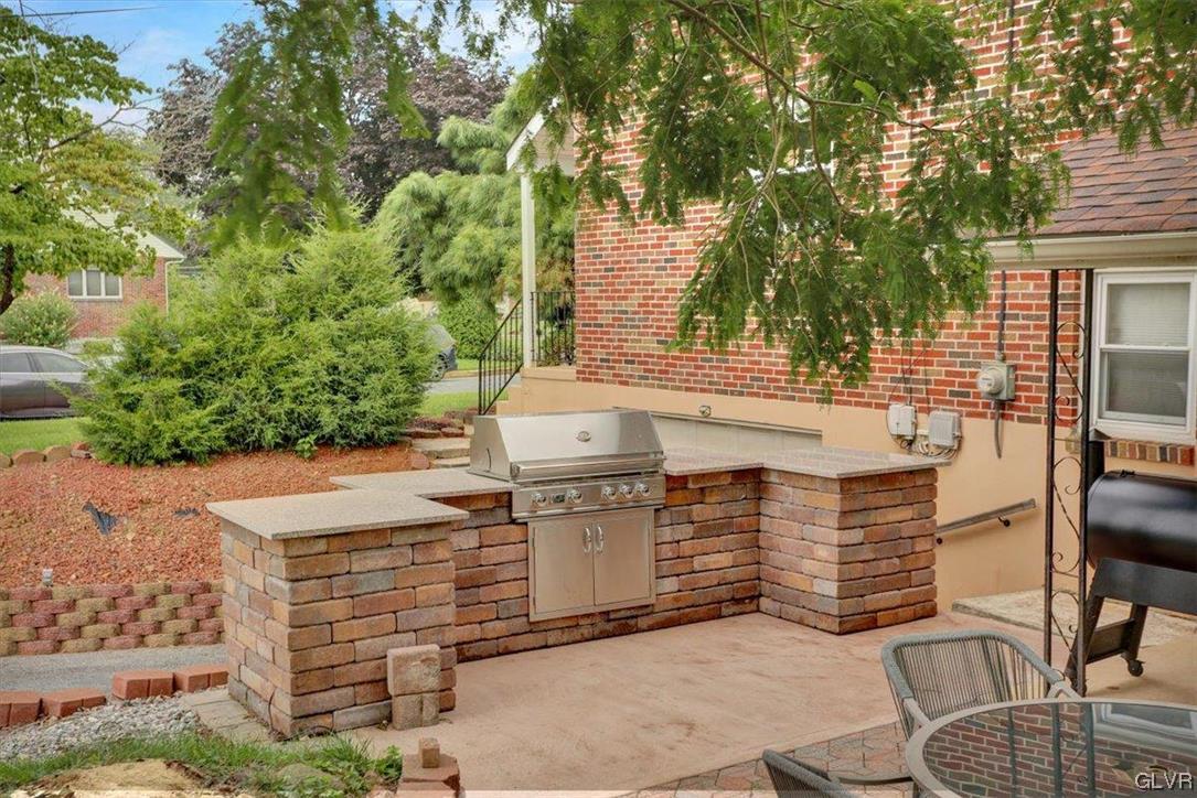 210 Rothermel Boulevard Reading, PA 19605 - Photo 9 of 26