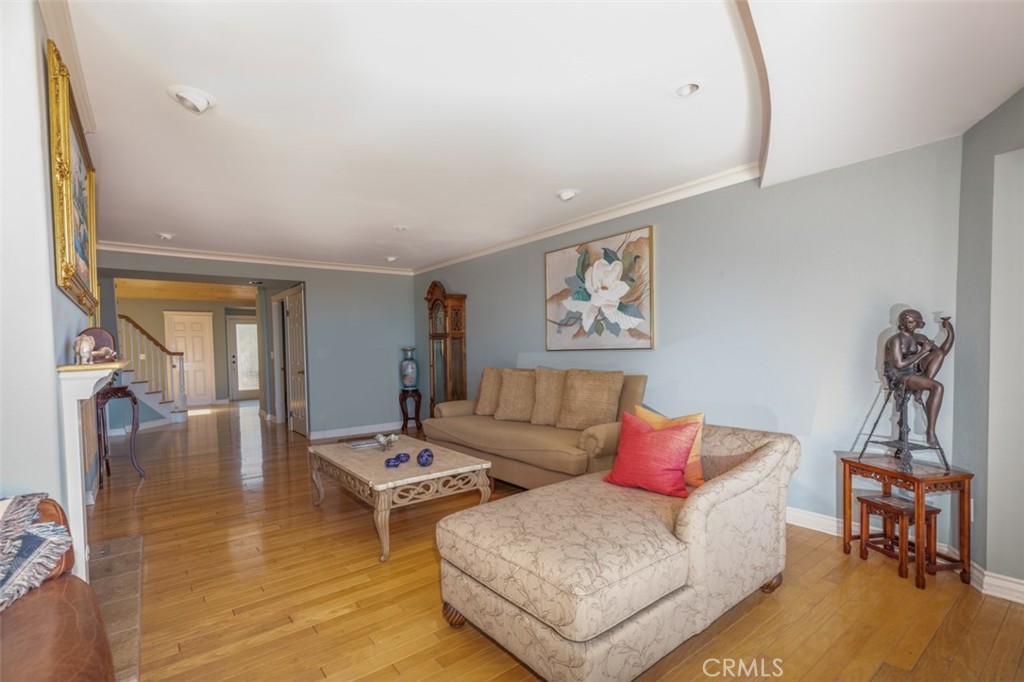 33571 Binnacle Drive Dana Point, CA 92629 - Photo 14 of 48 a living room with furniture and wooden floor