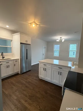 $3,200 | 349 Marlborough Terrace, Unit 2, Fairfield, CT 06825