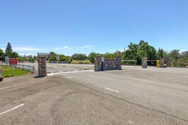 $445,000 | 18994 Compass Drive, Cottonwood, CA 96022