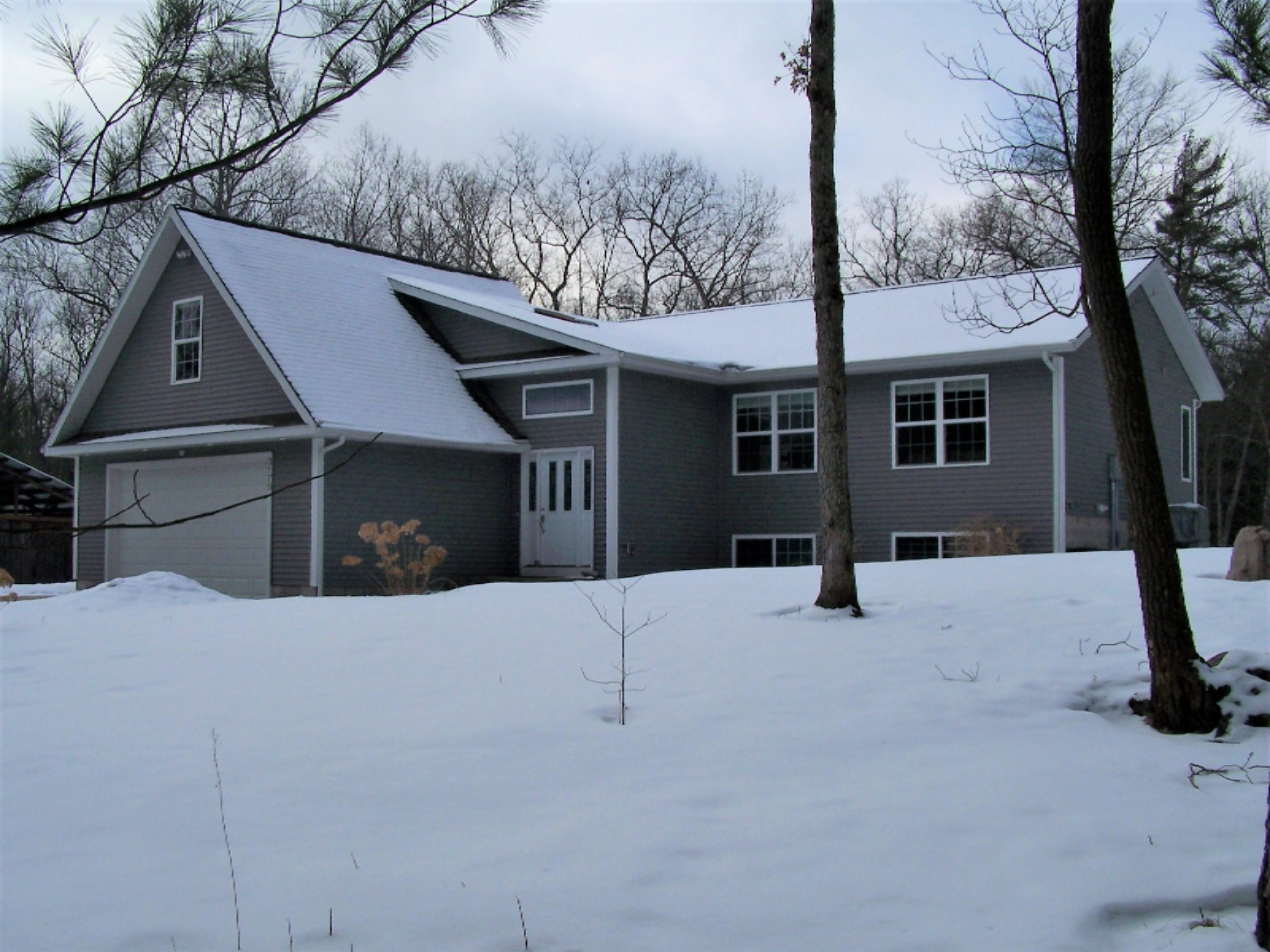 3175 Russell Road Muskegon, MI 49445 - Photo 1 of 31 100_9990
