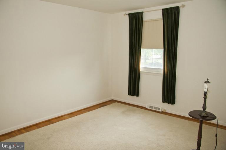 3514 Kings Point Road Randallstown, MD 21133 - Photo 19 of 29 Bedroom
