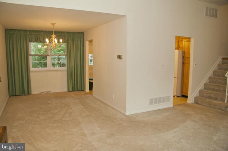 3514 Kings Point Road Randallstown, MD 21133 - Photo 10 of 29 Interior (General)
