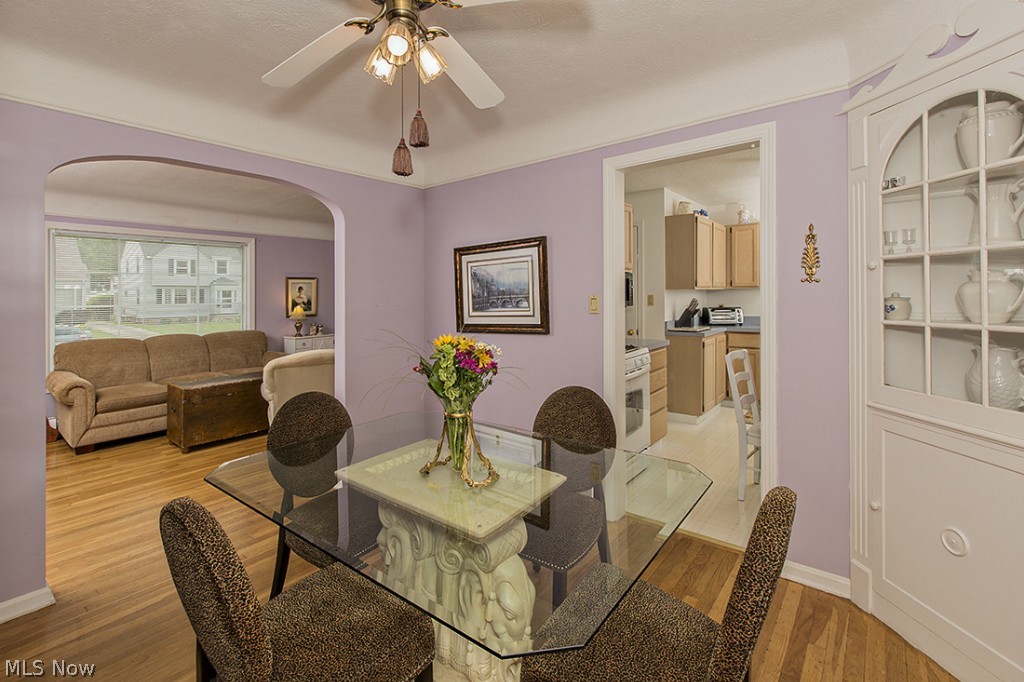 1118 Winston Road Cleveland, OH 44121 - Photo 10 of 25