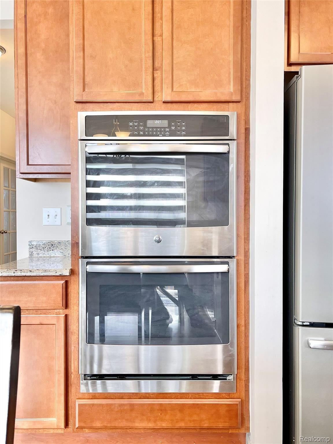 3075 Curtis Road Wixom, MI 48393 - Photo 22 of 54 IMG_1699.jpeg