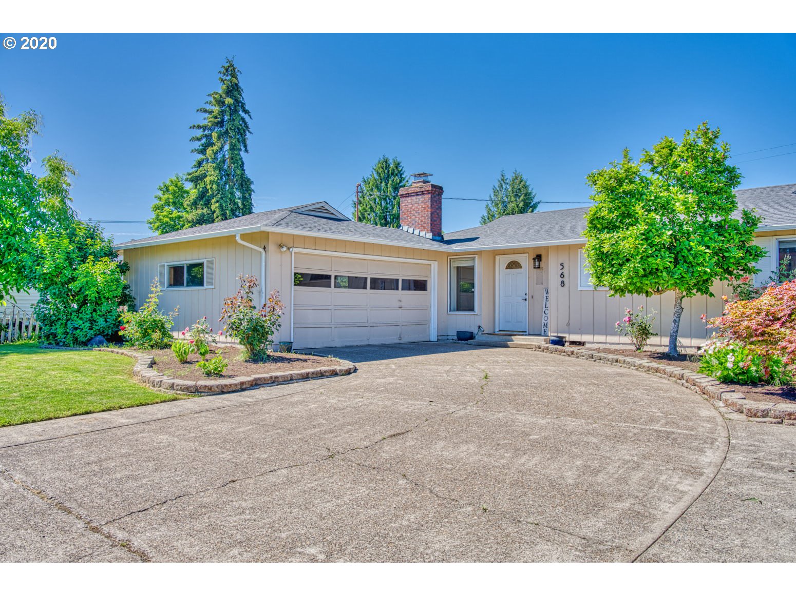 568 Springdale Avenue Springfield, OR 97477 - Photo 2 of 32
