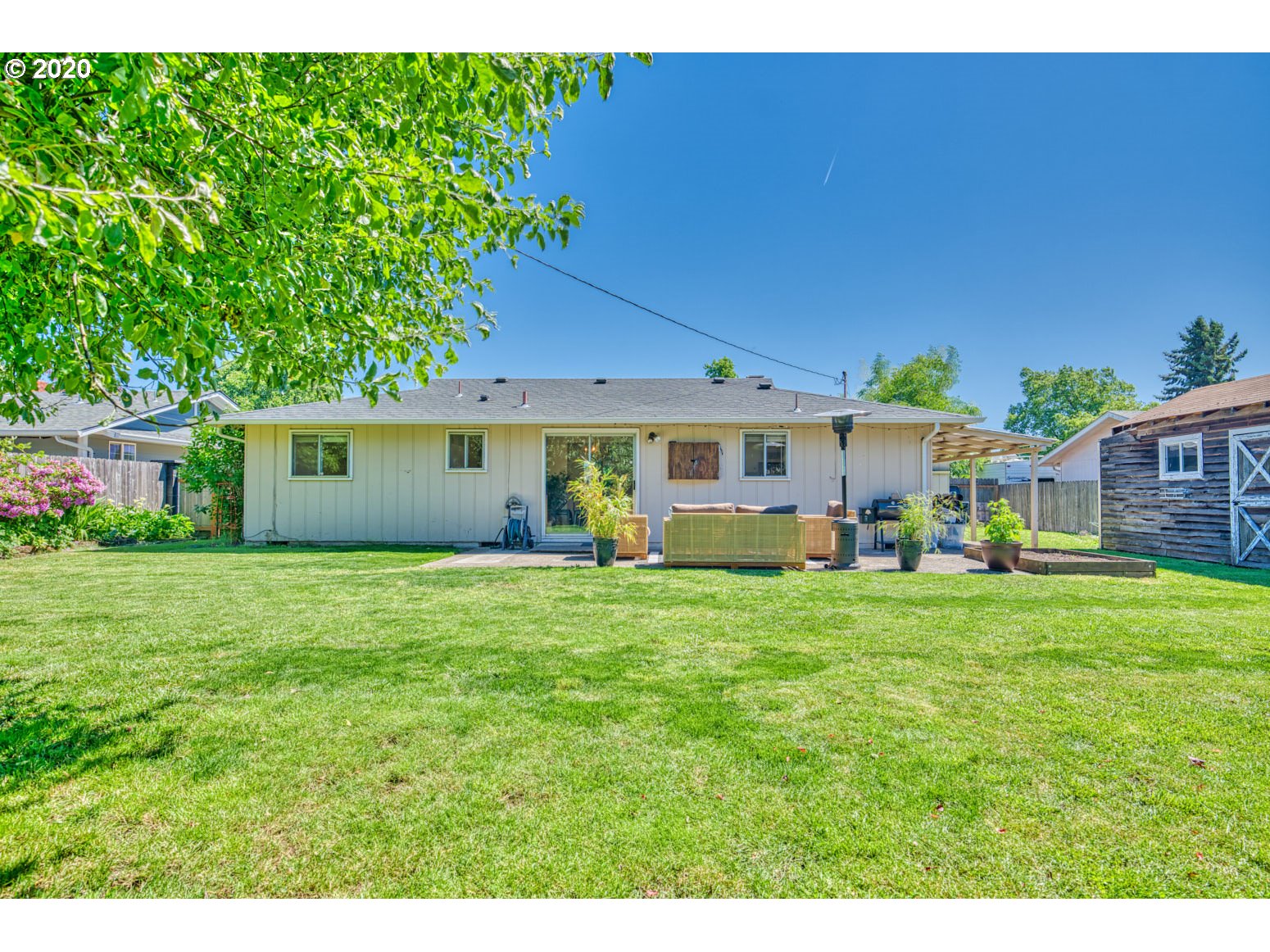 568 Springdale Avenue Springfield, OR 97477 - Photo 27 of 32
