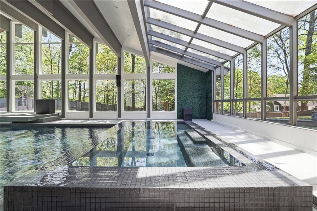 2883 West Roxboro Road Northeast Atlanta, GA 30324 - Photo 35 of 125