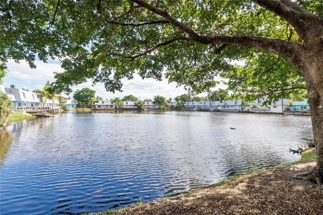 $1,699 | 4050 Northeast 12th Terrace, Unit 392, Oakland Park, FL 33334