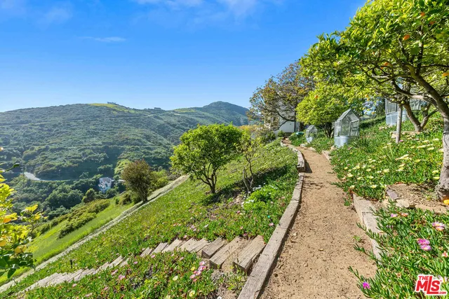 $2,995,000 | 2727 Corral Canyon Road, Malibu, CA 90265