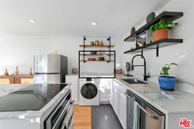 $2,995,000 | 2727 Corral Canyon Road, Malibu, CA 90265