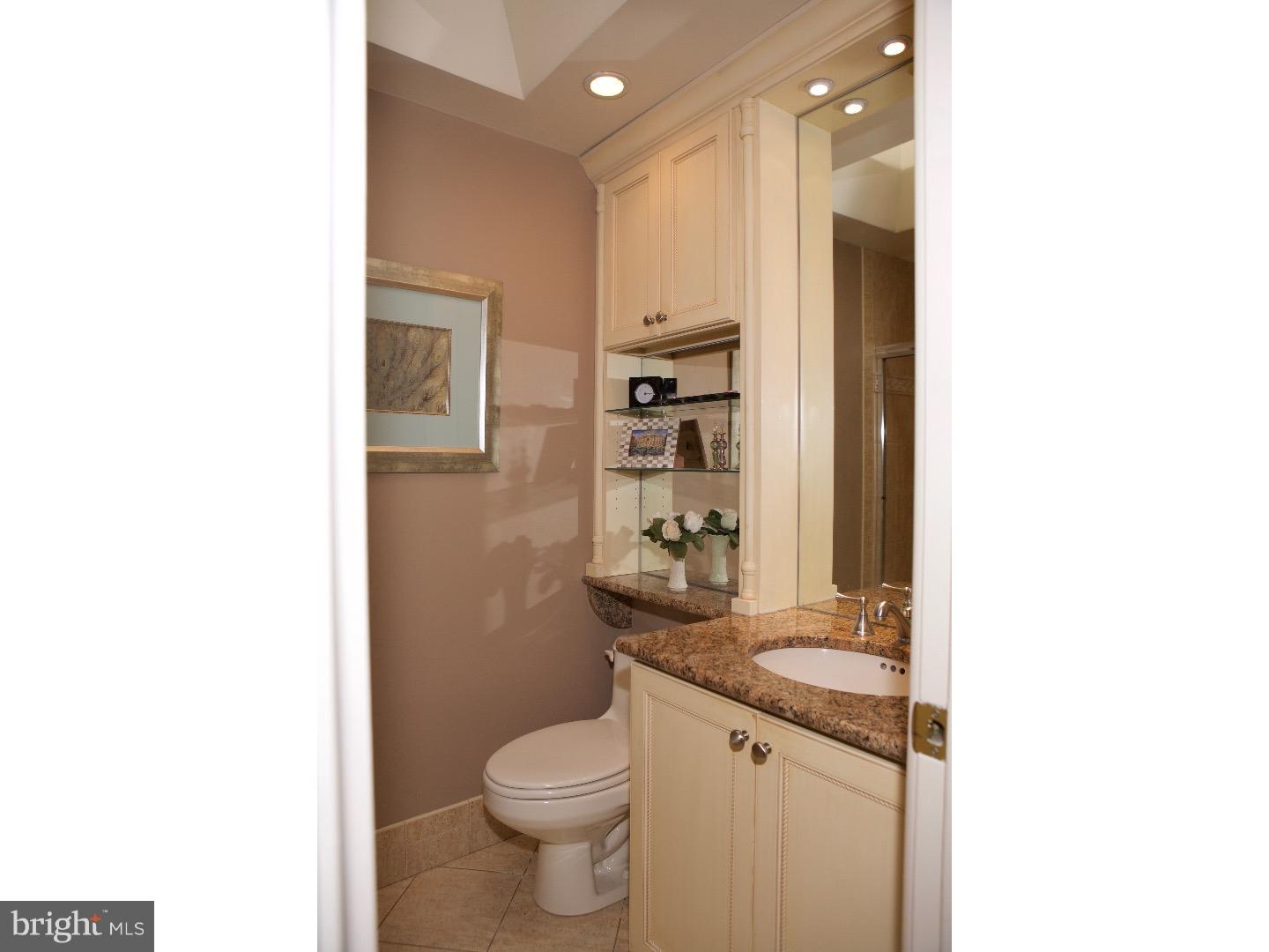 12512 Torrey Road Philadelphia, PA 19154 - Photo 14 of 22 Bathroom
