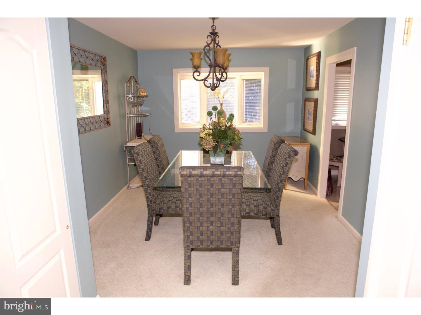 12512 Torrey Road Philadelphia, PA 19154 - Photo 9 of 22 Dining Room