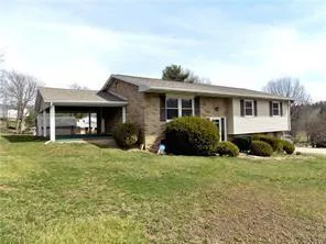 $2,300 | 189 Wiggins Lane, Uniontown, PA 15401
