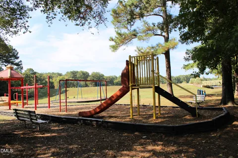 a view of a park with entertaining space