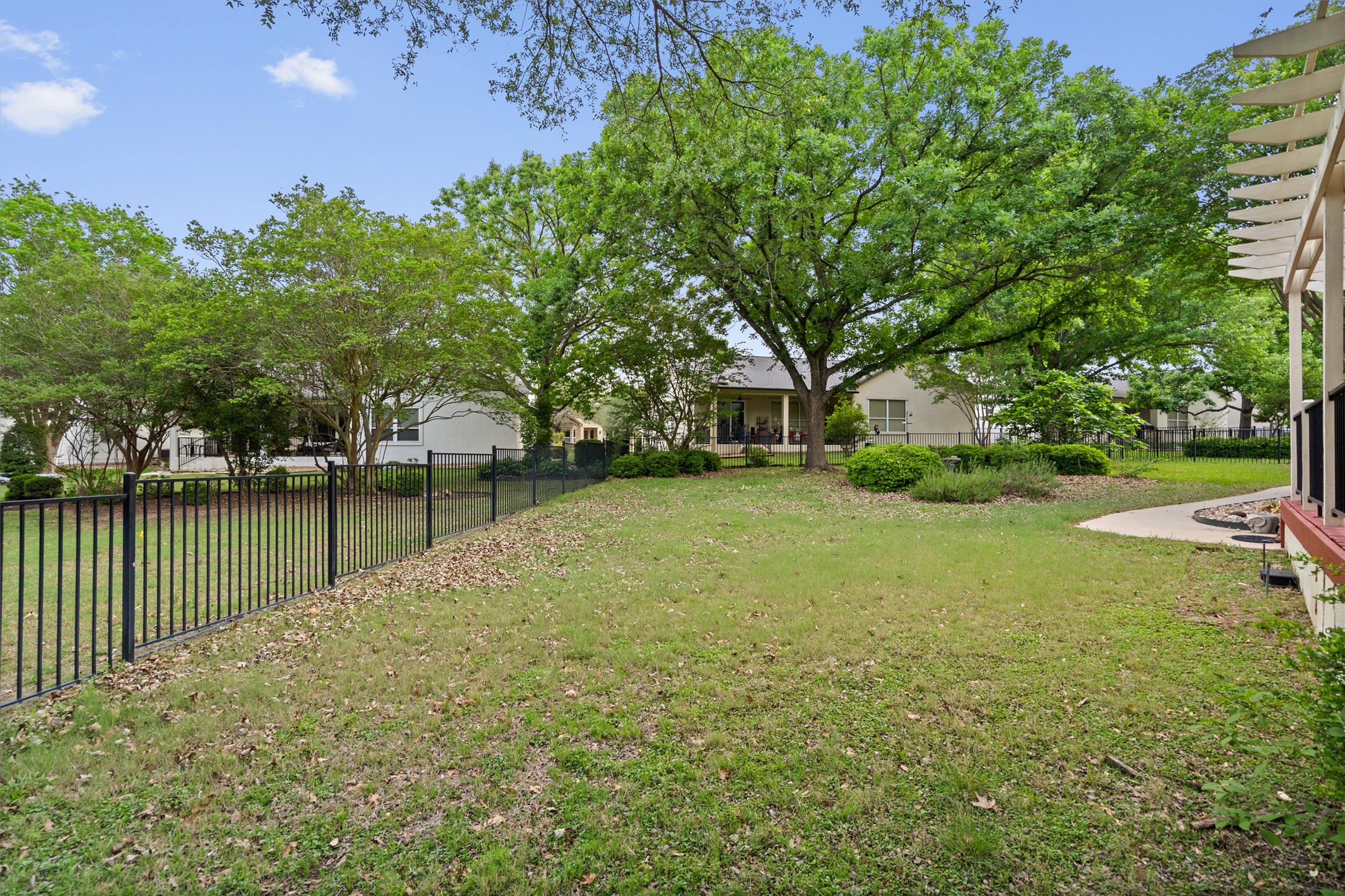 106 Swallowtail Circle Georgetown, TX 78633 - Photo 36 of 40