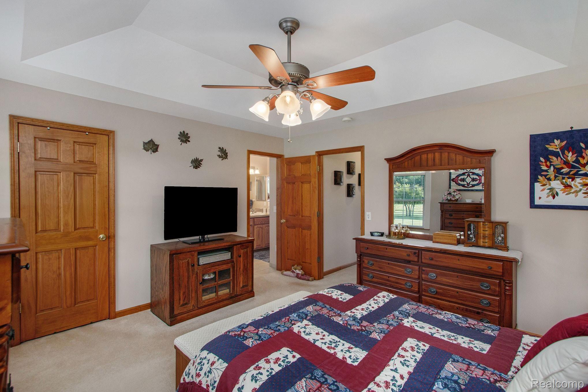 677 Mountview Road Lapeer, MI 48446 - Photo 17 of 42 BPG_0826.jpg