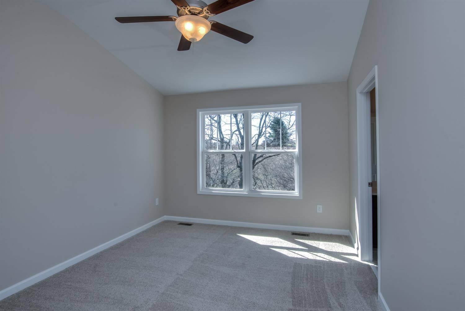 1332 Greendale Road Lexington, KY 40511 - Photo 5 of 22 Photo 5