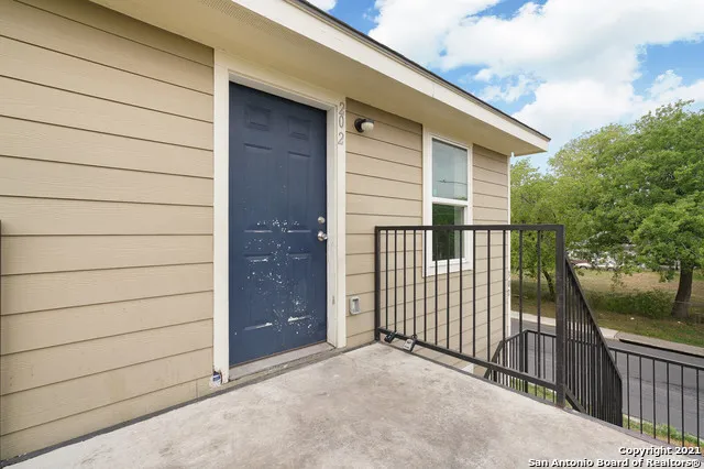 $1,650 | 302 Cooper Street, Unit 201, San Antonio, TX 78210