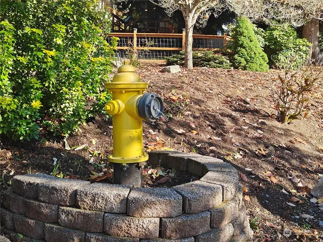 $149,900 | 1518 207th Avenue Northeast, Sammamish, WA 98074