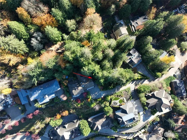 $149,900 | 1518 207th Avenue Northeast, Sammamish, WA 98074