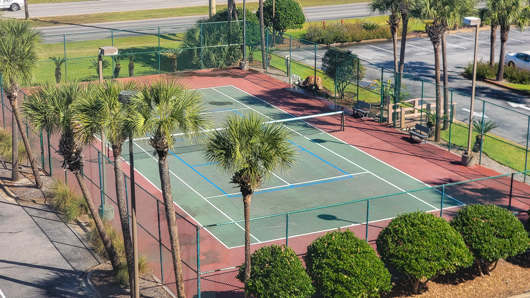 376 Santa Rosa Boulevard, Unit 115 Fort Walton Beach, FL 32548 - Photo 33 of 37 a view of a backyard