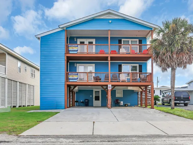$819,999 | 206 30th Avenue North, North Myrtle Beach, SC 29582