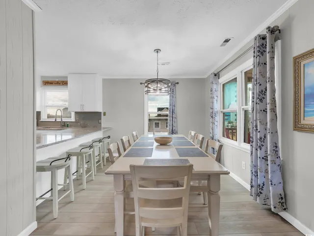 $819,999 | 206 30th Avenue North, North Myrtle Beach, SC 29582