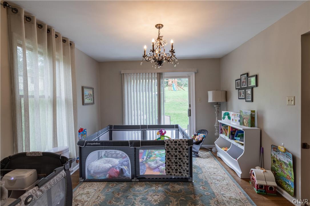 2753 Buttermilk Road Hellertown, PA 18055 - Photo 20 of 42 a living room with furniture and a window